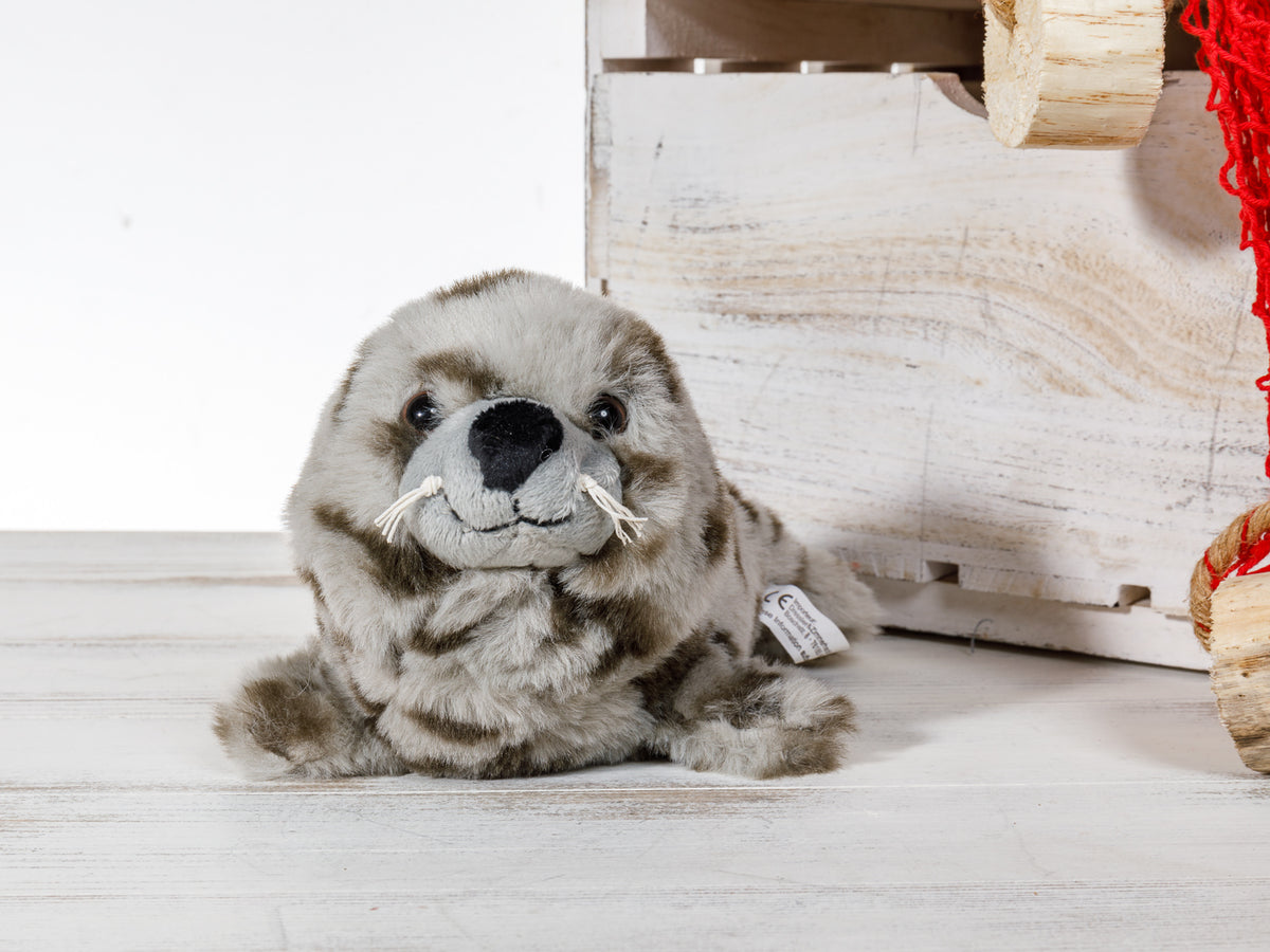 Plüschseehund grau gepunktet 22cm