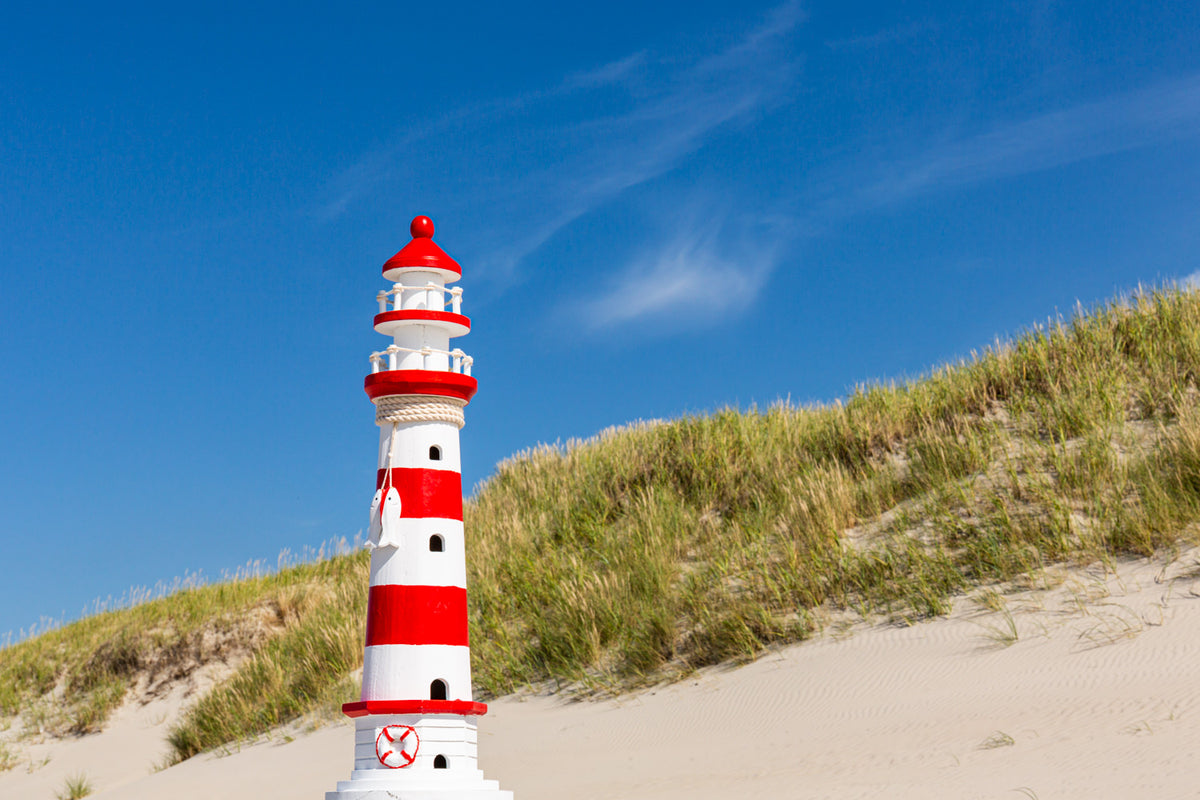 Leuchtturm, rot-weiss