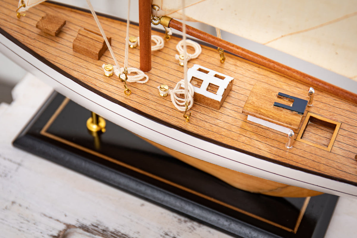 Dekoration kleine Segel Yacht 54cm
