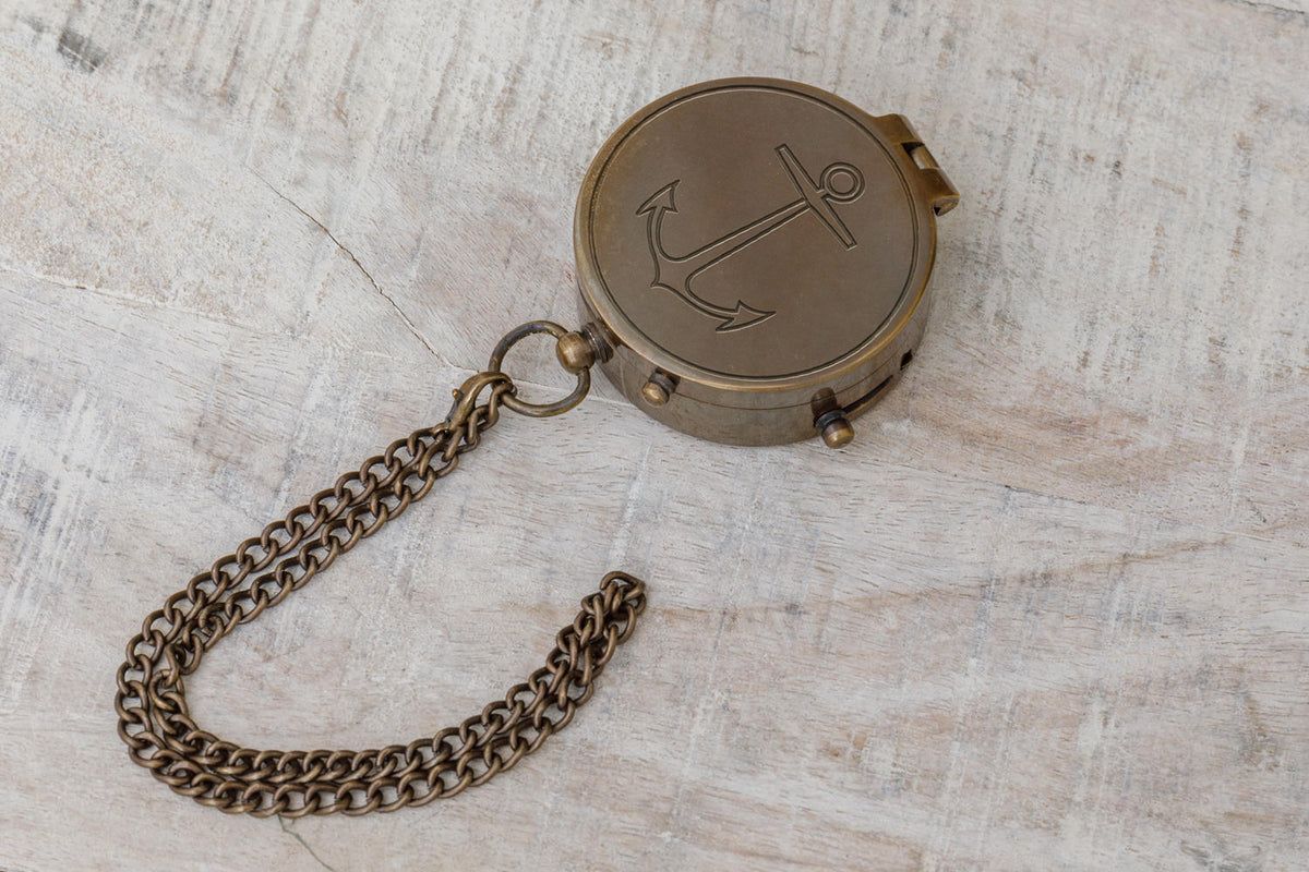 Kleiner Kompaß antik Kette