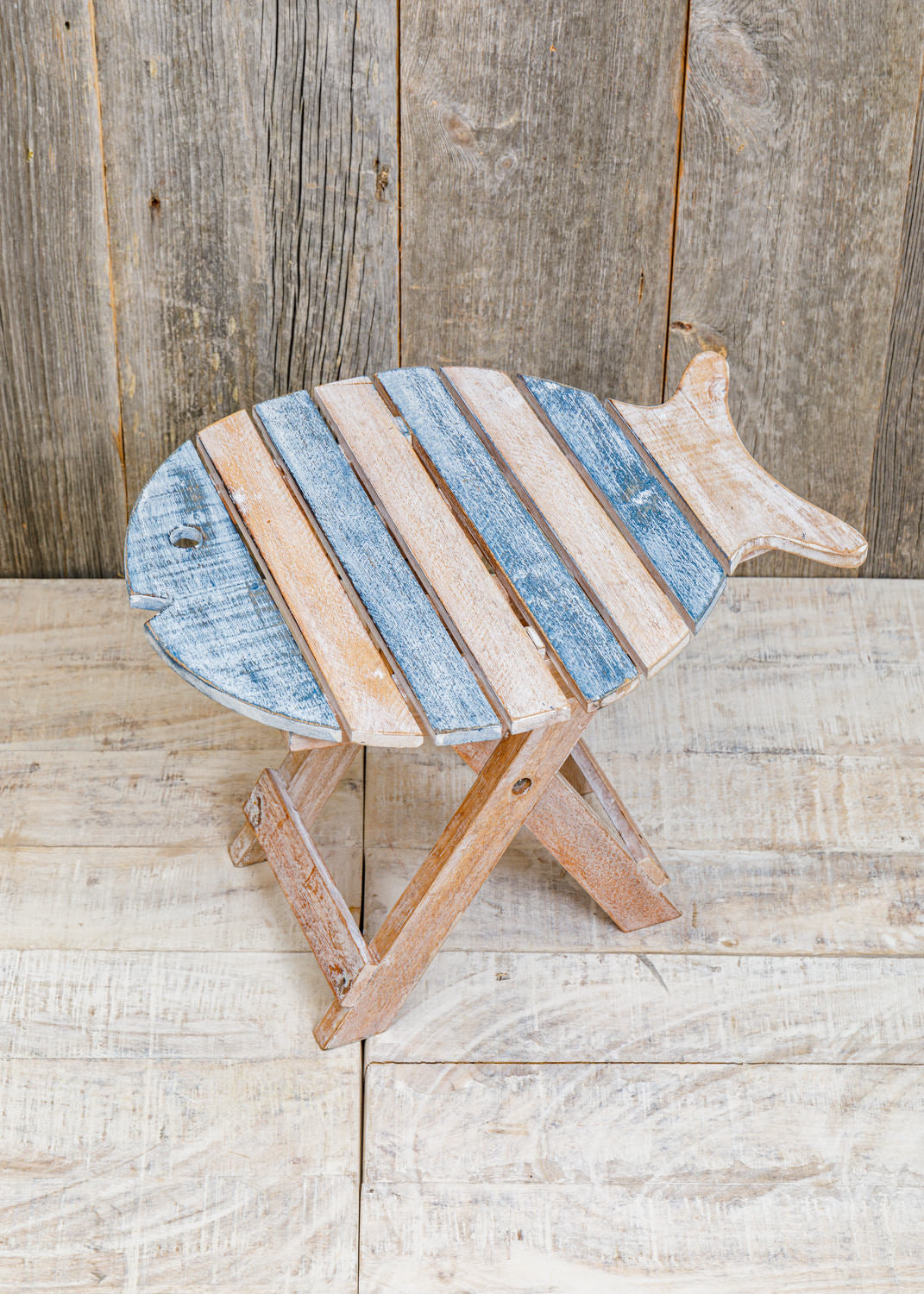 Hocker in Fischform