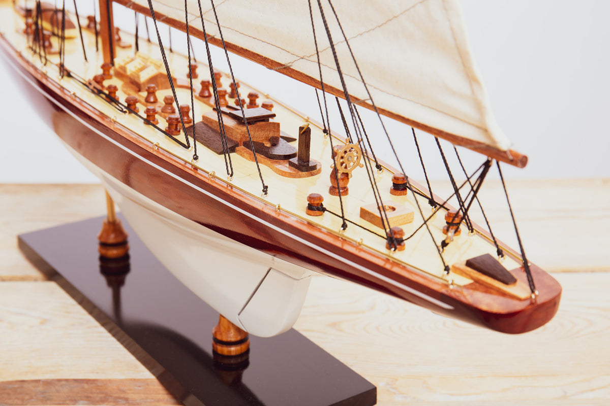 Endeavour Segelyacht