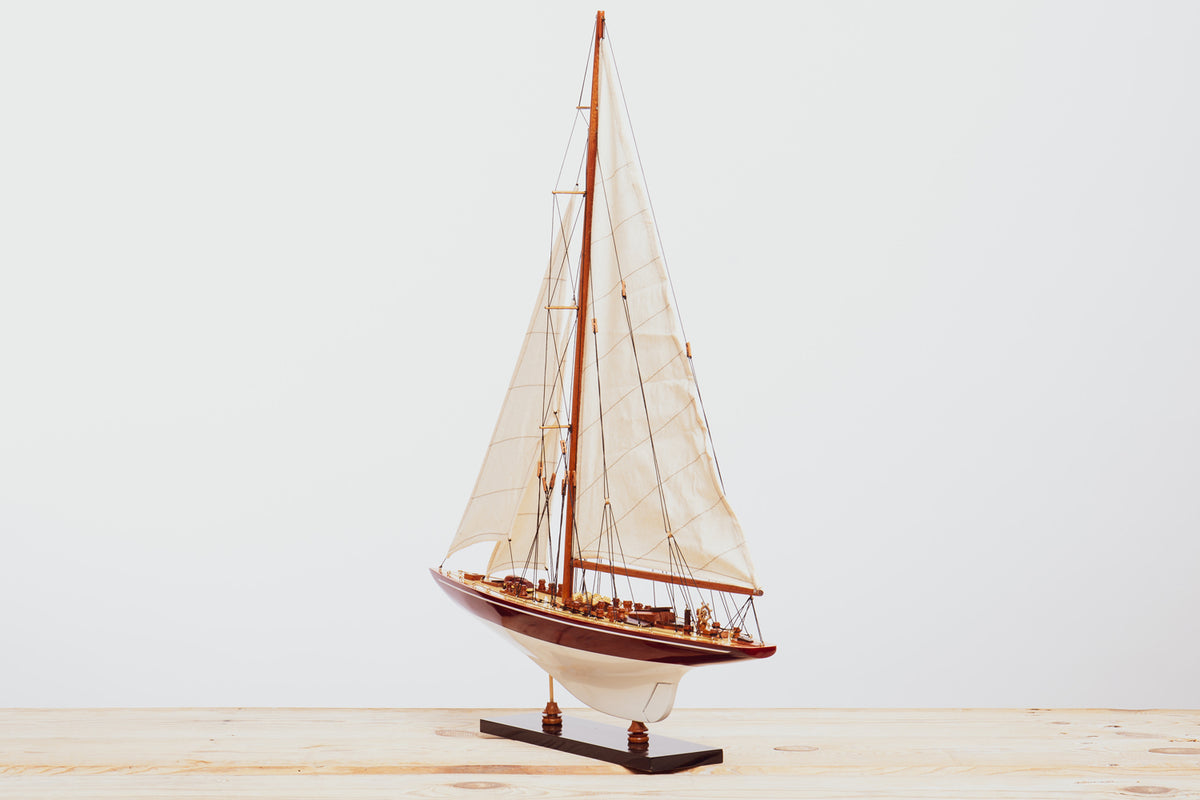 Endeavour Schiffsmodell klein