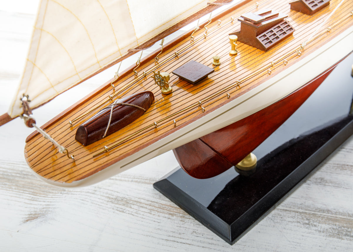 Segelschiff Rainbow groß Modell