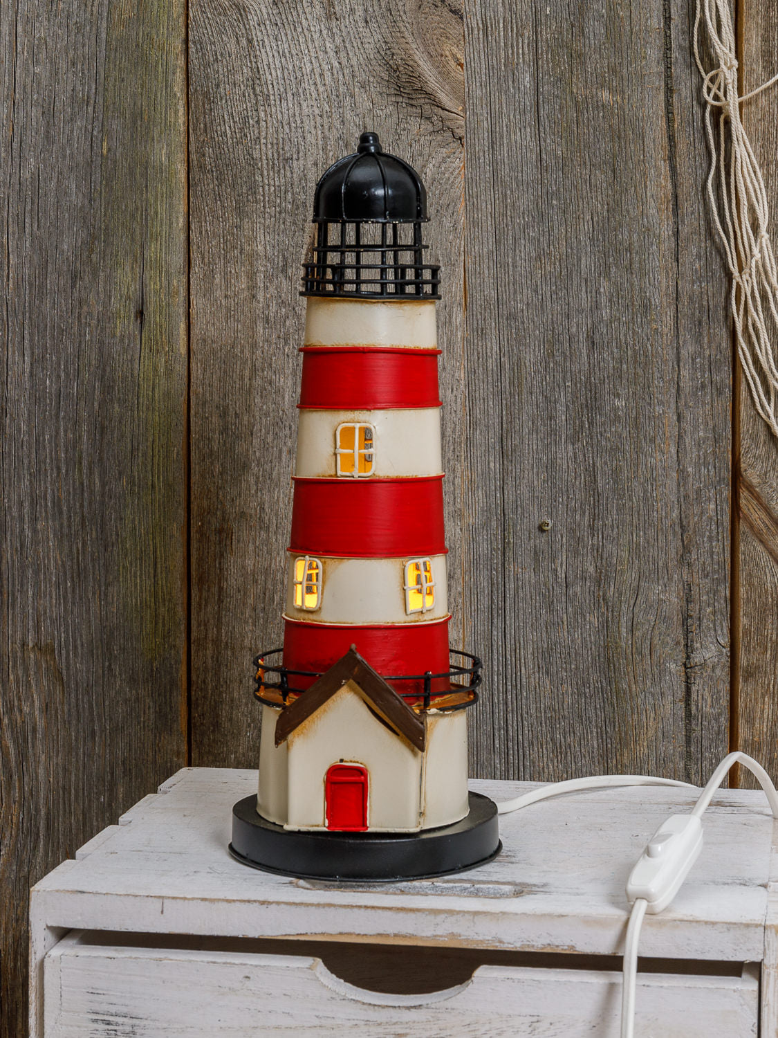 Dekoration Leuchtturm rot weiß Strom
