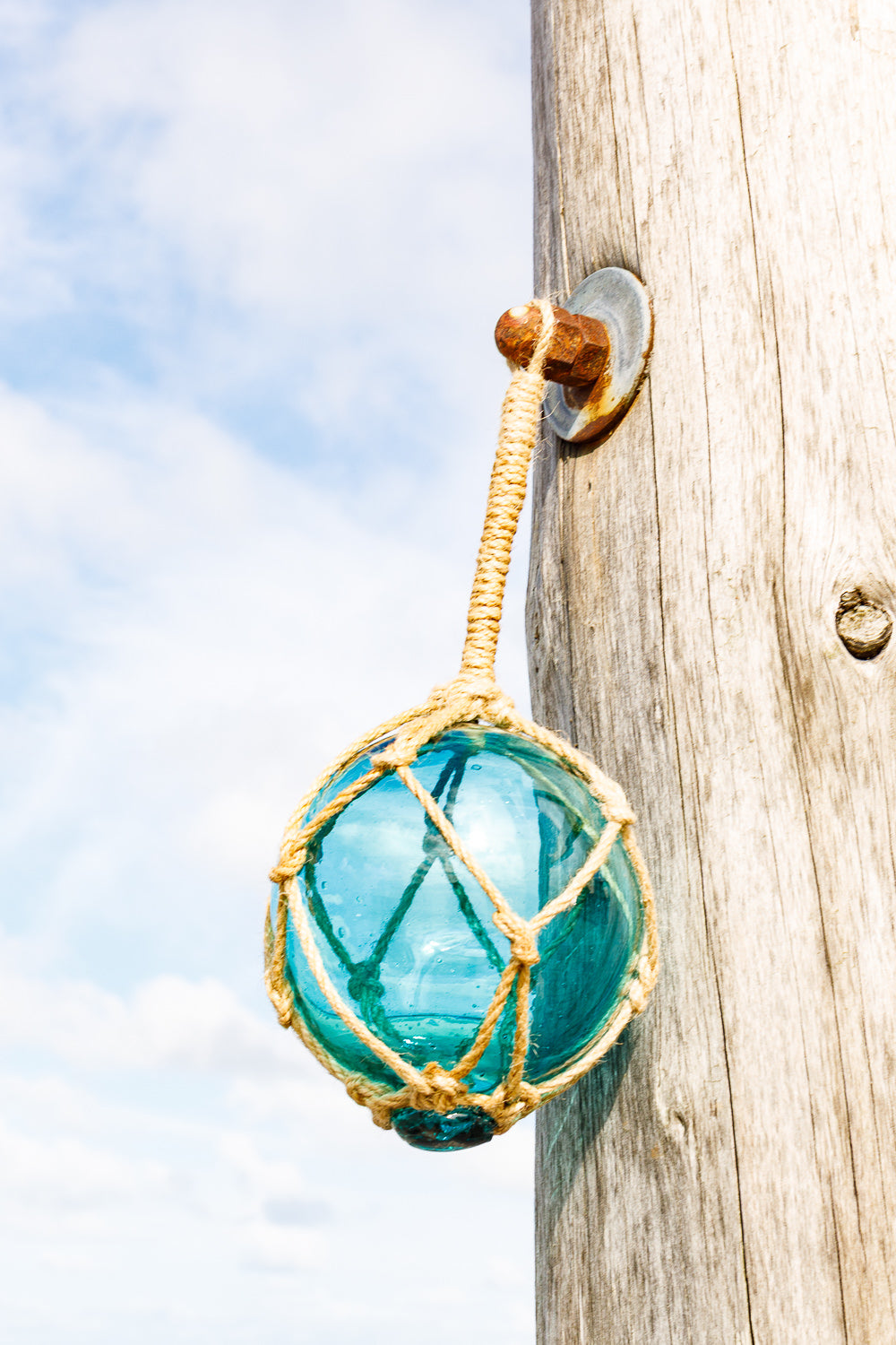 Hellblaue Glaskugel, 13cm