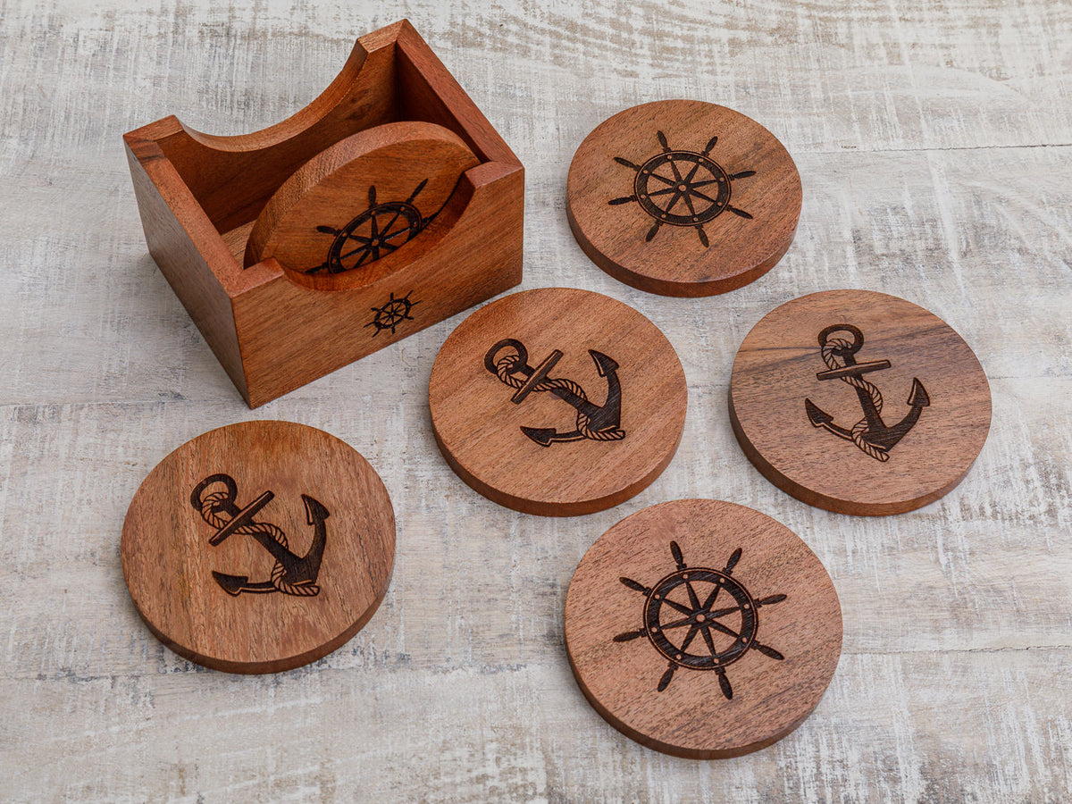 Untersetzer aus Holz graviert  Steuerrad Anker