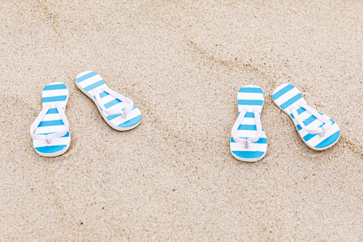 Deko Flip Flops blau gestreift