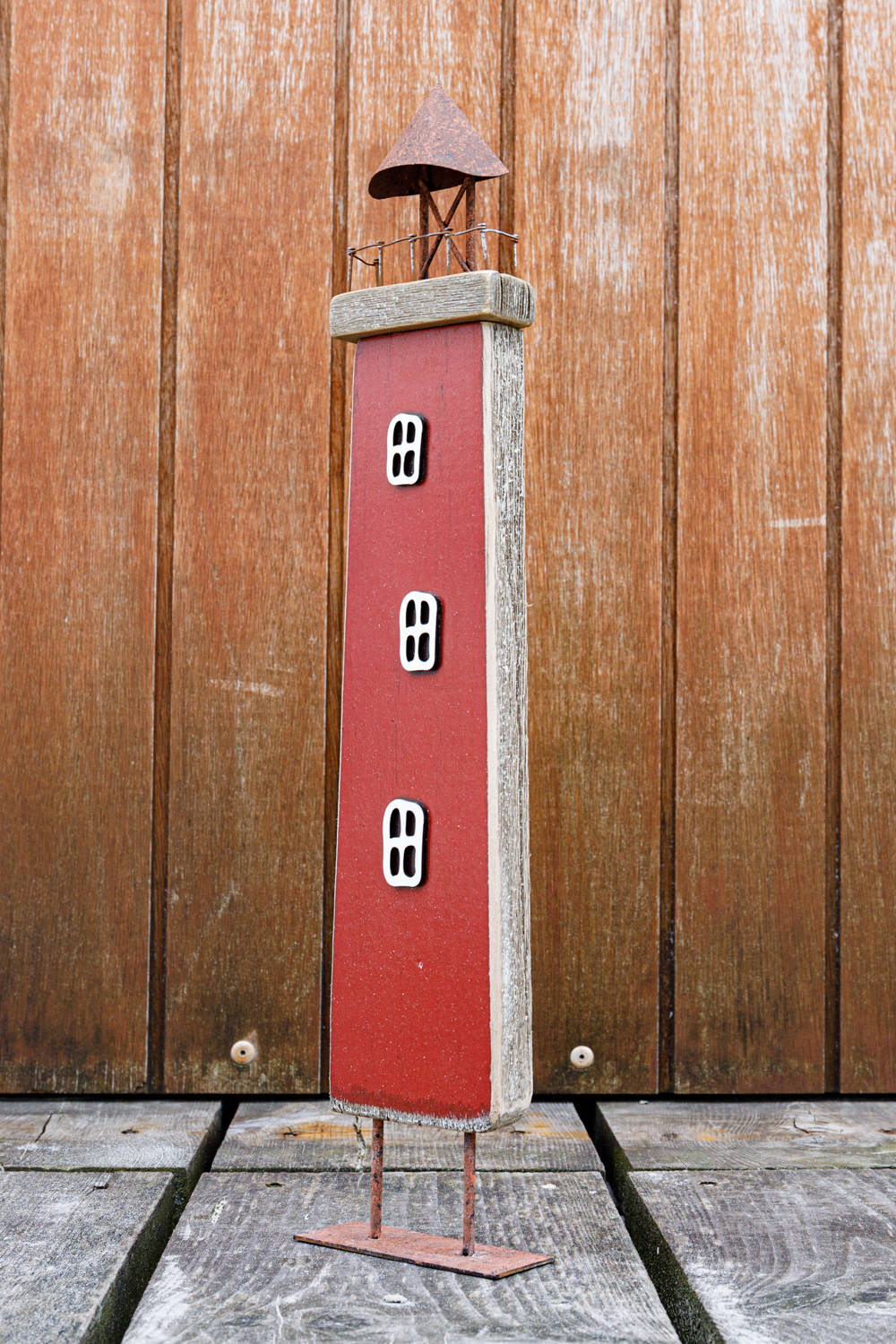 Roter Holz Leuchtturm Dekoration